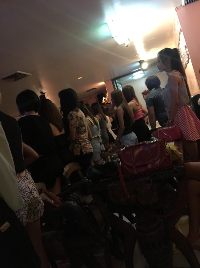 Thermae Bar Bangkok Best Spot To Meet Freelance Thai Prostitutes